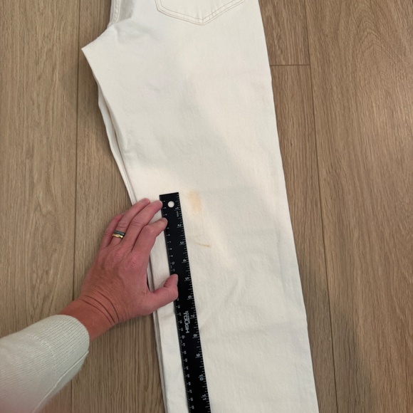 Madewell Women's Straight Leg Jeans in Cream - Picture 12 of 14